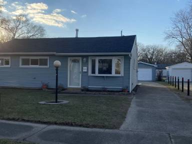Main picture of 220 Calhoun St