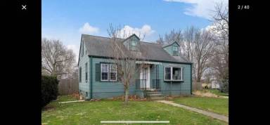 Main picture of 209 E Church St