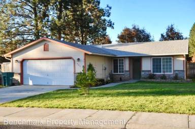 Main picture of 406 W Appaloosa Ave