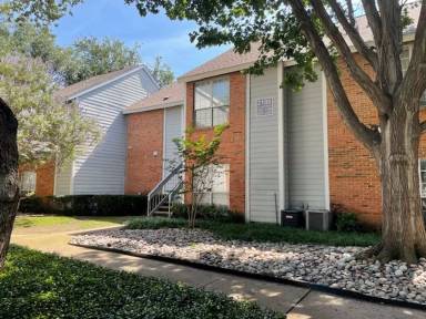 Main picture of 2105 Saint Michaels Dr