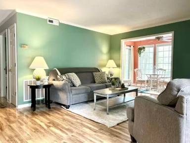 Main picture of 621 Balfour Rd