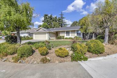 Main picture of 821 Figwood Ct