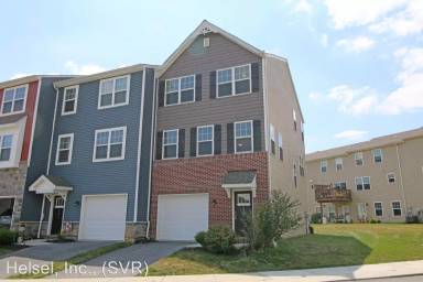 Main picture of Admiral's Quay