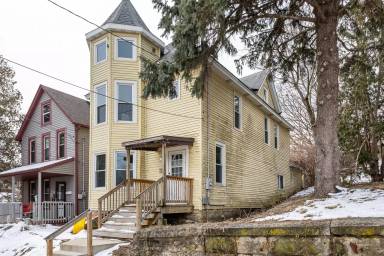 Main picture of 639 Caledonia Pl