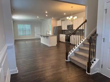 Main picture of 7886 Iron Rd