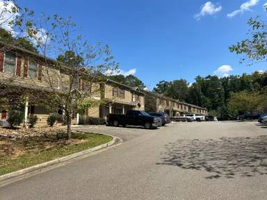 Main picture of 71 Jacobs Ln