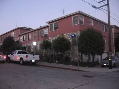 Main picture of 124 S Park View St