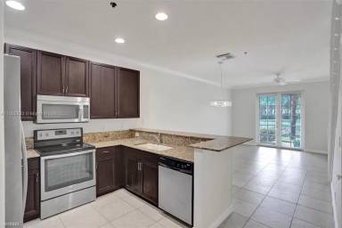 Main picture of 4617 SW 75th Way