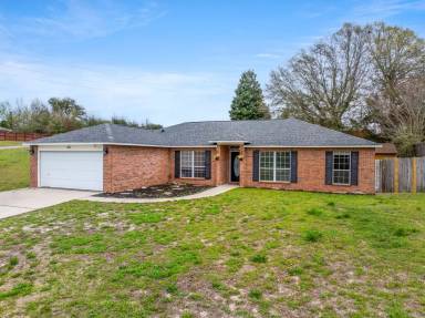 Main picture of 220 Riverchase Blvd