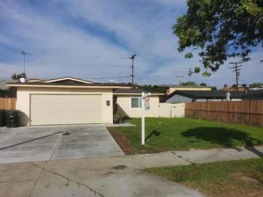 Main picture of 1811 E Rosewood Ct