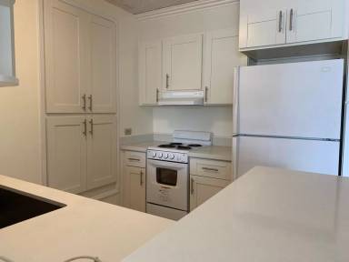 Main picture of 754 Ekela Ave