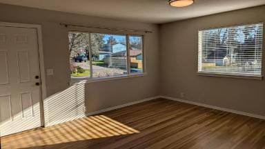 Main picture of 3802 Lincoln Ave