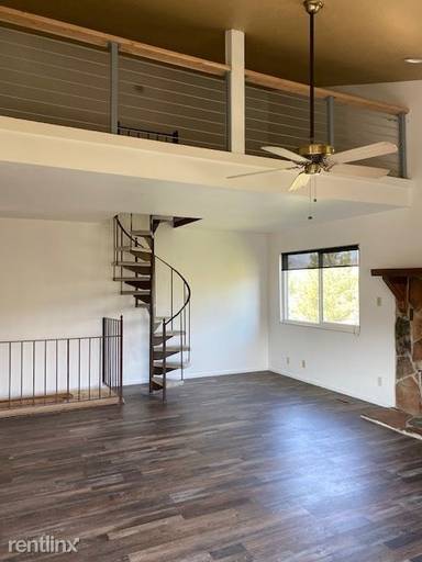 Main picture of 2316 Calumet Cir