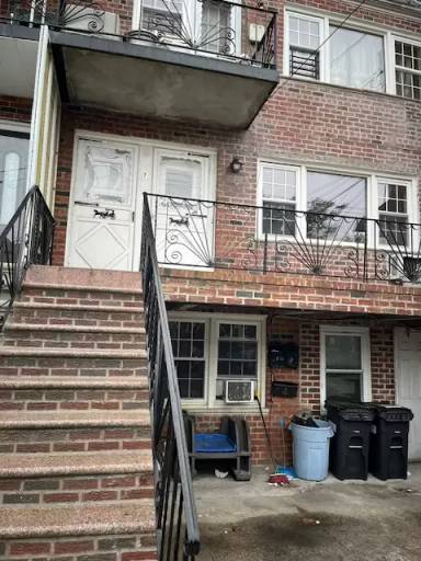Main picture of 7 Paerdegat 5th St