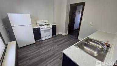 Main picture of 4848 Commonwealth St