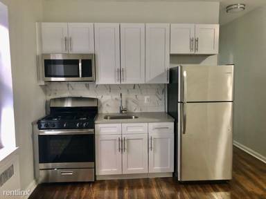 Main picture of 824 Avenue C