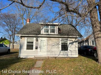 Main picture of 1215 Lake Lansing Rd