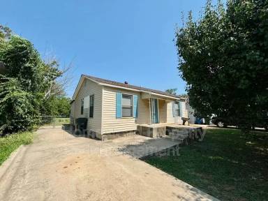 Main picture of 1220 Sandra Dr