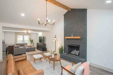 Main picture of 812 Fireside Cir