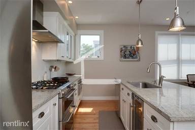 Main picture of 288 C St