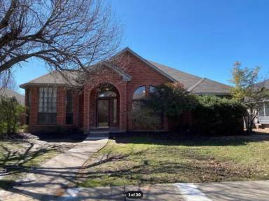 Main picture of 2403 Springfield Dr