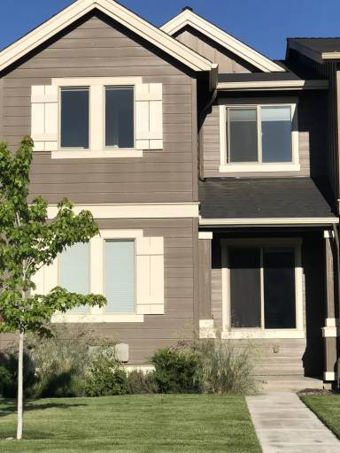 Main picture of 3343 SW 28th St