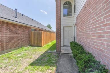 Main picture of 6838 Brushmeade Ln
