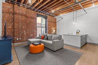 Main picture of 618 N 2nd St