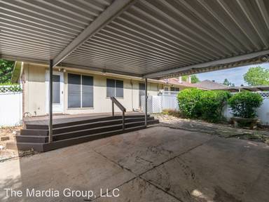 Main picture of 3000 Post Oak Dr
