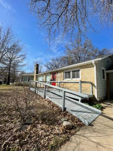 Main picture of 1501 Sherwood Way
