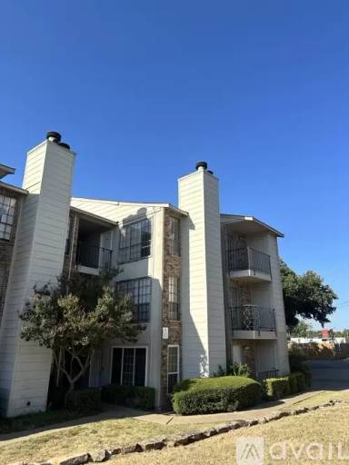 Main picture of 7621 McCallum Blvd