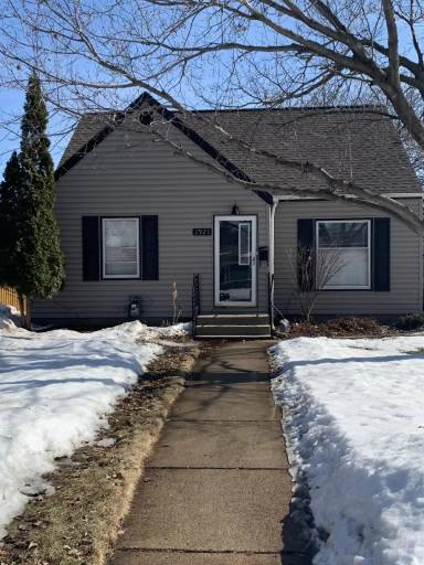 Main picture of 2937 Colorado Ave S
