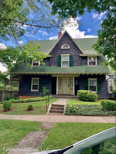 Main picture of 422 Euclid Ave