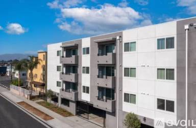 Main picture of 15755 Saticoy St