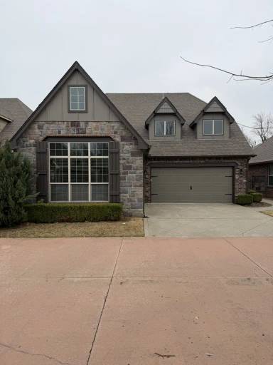 Main picture of 3304 W Oakland St
