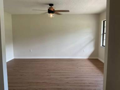 Main picture of 512 Poppell Dr