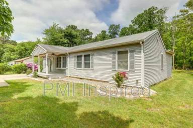 Main picture of 34 Ivins Dr