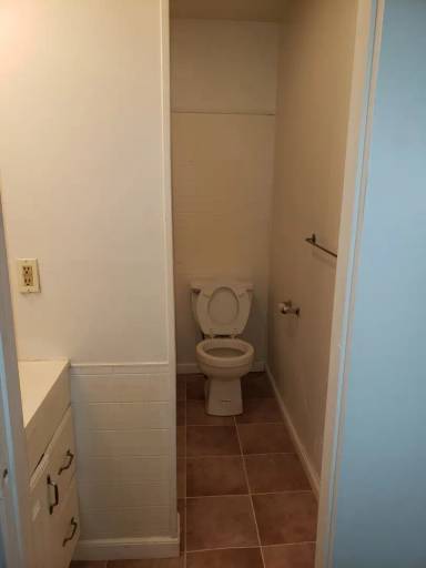 Main picture of 212 E Highland St