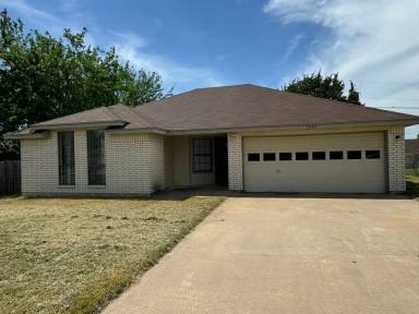 Main picture of 2403 Lazy Ridge Dr