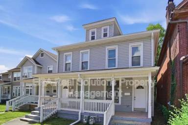 Main picture of 741 E Mound St