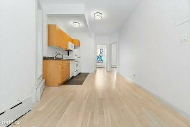 Main picture of 316 W 51st St