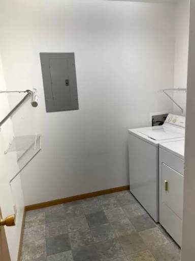 Main picture of 1527 Depot Dr