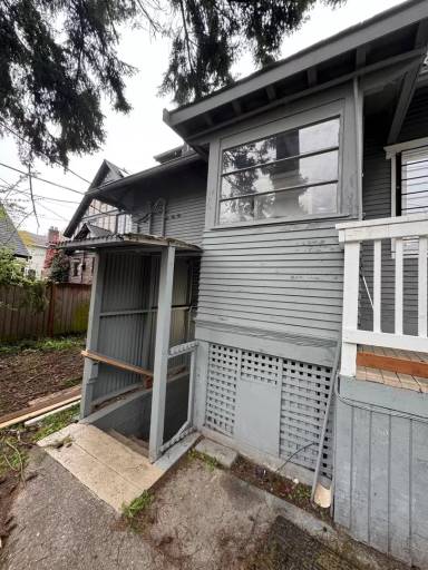 Main picture of 5207 17th Ave NE