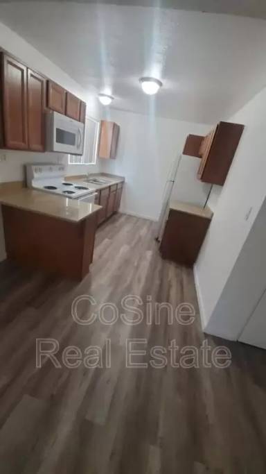 Main picture of 12620 Julian Ave