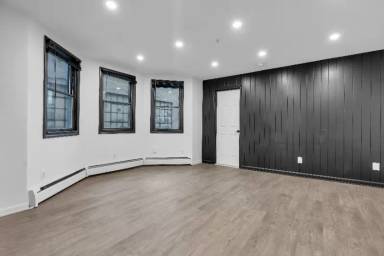Main picture of 32 Cargill St