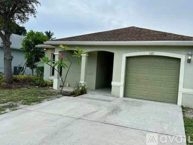 Main picture of 321 SW 7th Ave