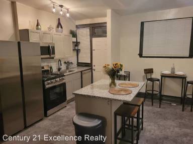 Main picture of 141 E 12th Ave