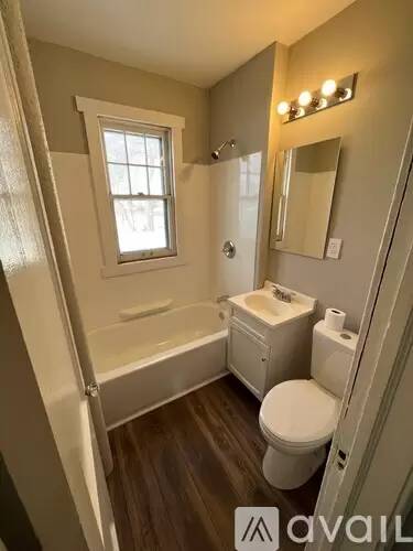 Main picture of 308 S Cedar Ave