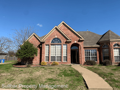 Main picture of 5618 Luna Dr