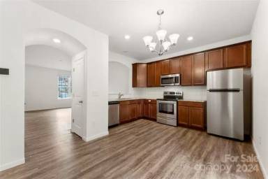 Main picture of 1030 Beatty Woods Dr